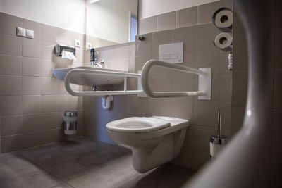 Standard Wheelchair Access